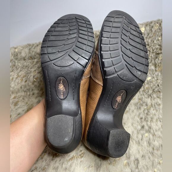 5 for $25🔥Michel M. Leather Cherry Loafer Heels Size 9 - Picture 7 of 10